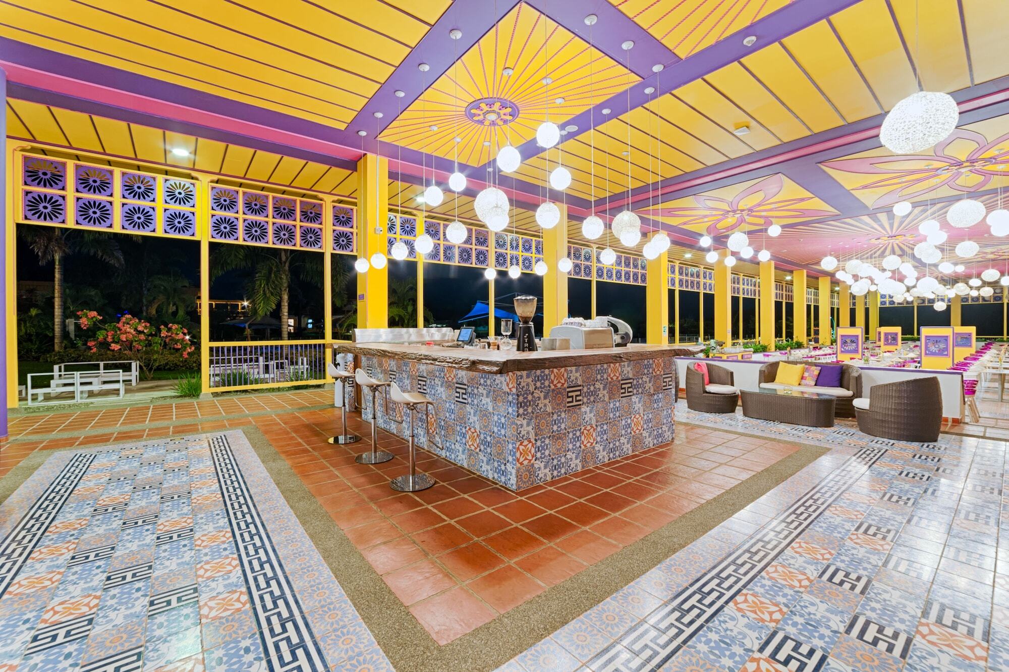 Mocawa Hotel El Edén